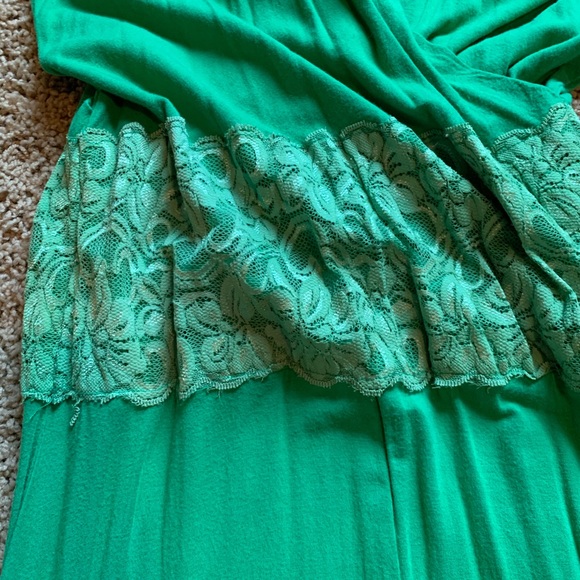 Green long dress size large - Picture 4 of 7